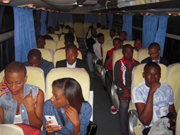 中国浩远集团赞助30名安哥拉青年赴华留学中